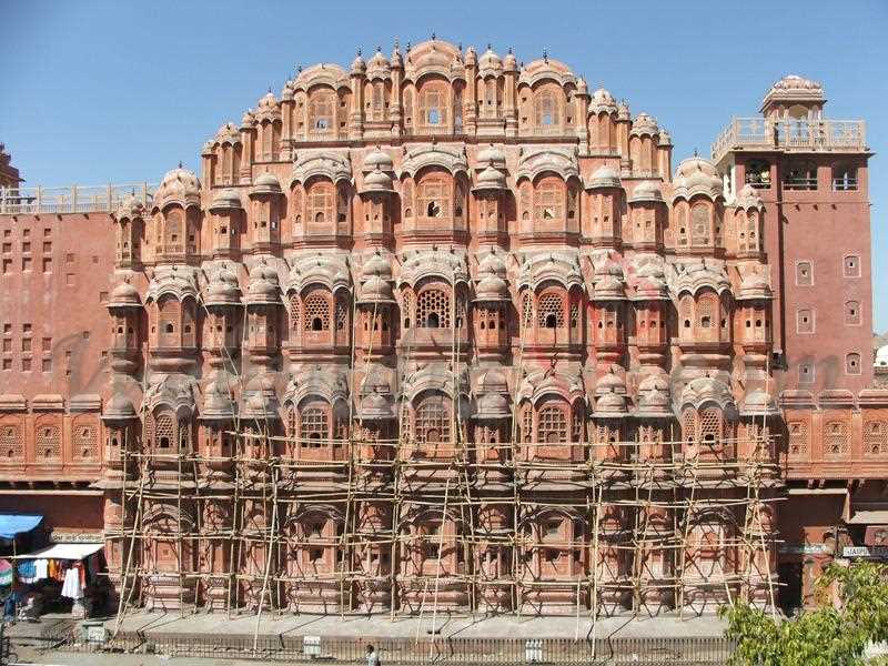 Незабравима екскурзия в Индия през април открийте красотите на Варанаси и Дели