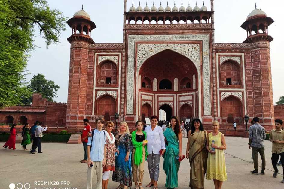 Пътешествайте в индийската култура с изгодни екскурзии до Индия